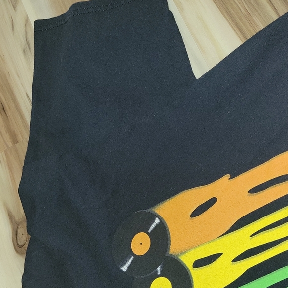 Men's Graphic Tee - Picture 5 of 6